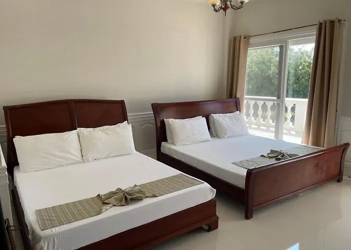 Casablanca By The Sea 3* マクタン